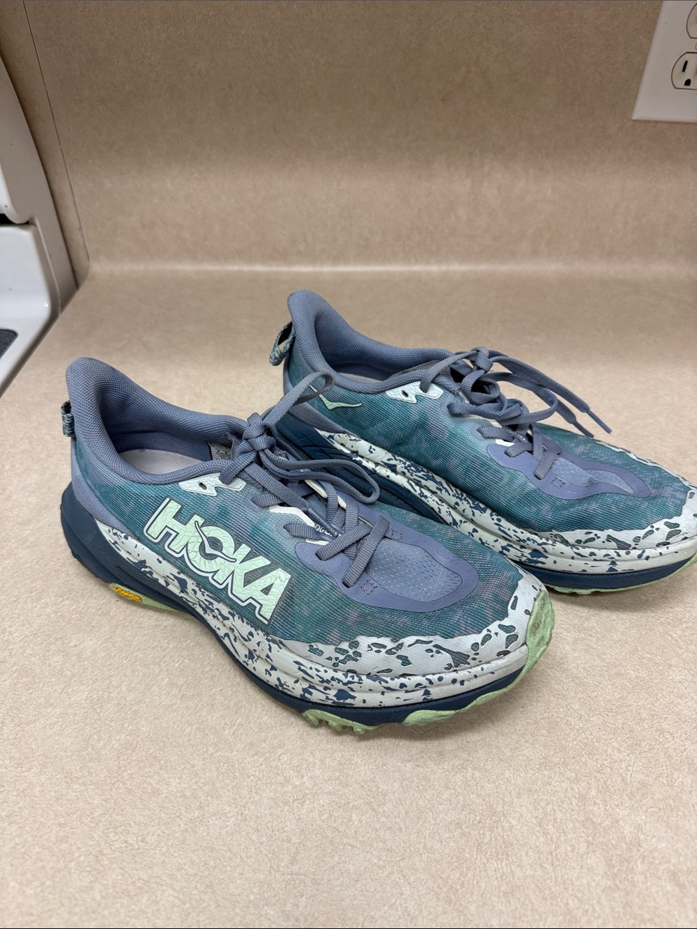 Hoka Women's speedgoat 6